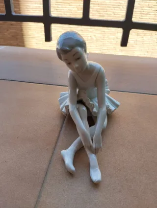 Figuras de porcelana y otros