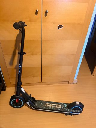 Patinete eléctrico RCB