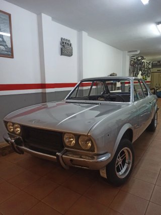 SEAT 124 Sport 1800