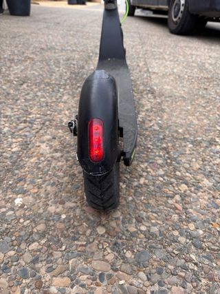 Patinete Eléctrico Gris y Negro