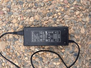 Patinete Eléctrico Gris y Negro