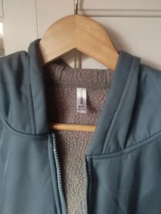 Chaqueta con capucha azul Talla grande