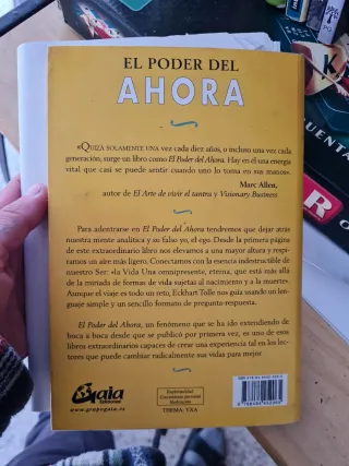 El poder del ahora: Una guía para la iluminació...