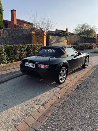 Mazda MX-5 1.8 126cv - Muy cuidado