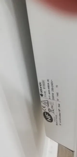 Se venden 2 radiadores bajo consumo, muy poco uso.