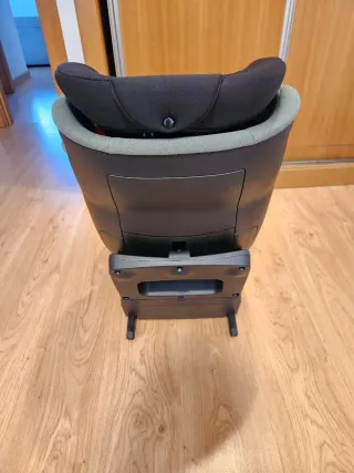Silla coche giratoria Baby Monsters Titan