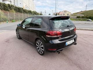 Volkswagen Golf GTI VI Adidas Edition