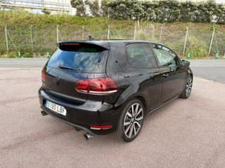 Volkswagen Golf GTI VI Adidas Edition