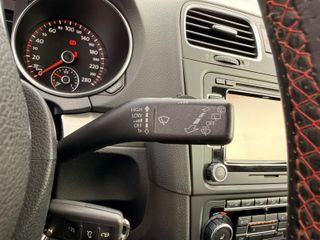 Volkswagen Golf GTI VI Adidas Edition
