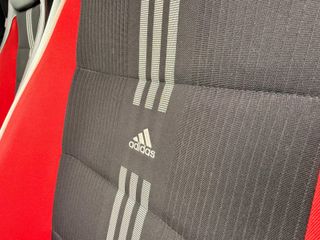Volkswagen Golf GTI VI Adidas Edition