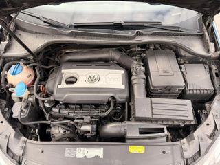 Volkswagen Golf GTI VI Adidas Edition