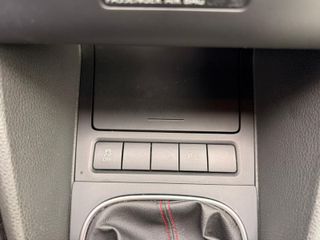 Volkswagen Golf GTI VI Adidas Edition