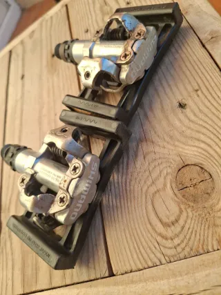 Pedales Shimano SPD con adaptadores