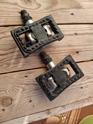 Pedales Shimano SPD con adaptadores
