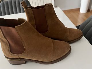 Botines de piel marrones