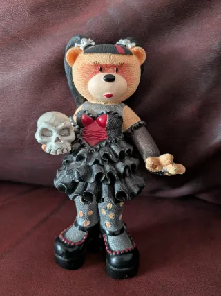 Figura Oso Gótico Calavera eve