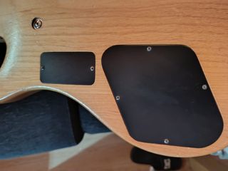 Bajo Eléctrico 5 Cuerdas Washburn XB-500