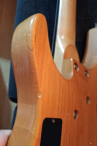 Bajo Eléctrico 5 Cuerdas Washburn XB-500
