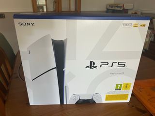 PlayStation 5 + Gran Turismo 7 - Nueva