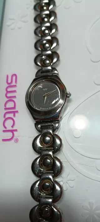 Reloj Swatch Irony Brazalete Acero Dorado/Plateado