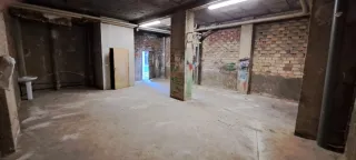 Alquiler local comercial de obra agua, luz, baño.
