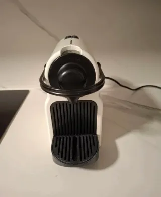 Cafetera Nespresso Krups Inissia Blanca