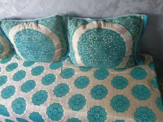 Sofá Arbe tela color  verde dos caras 8 almodas do