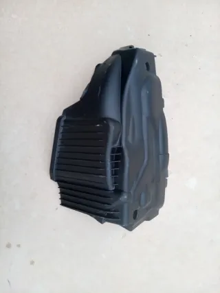 Tapa motor parte  trasera bmw n47