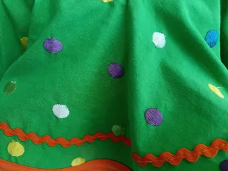 Vestido de flamenca verde con lunares