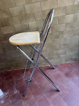 Taburete plegable alto madera y metal