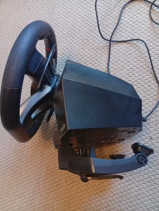 Volante Hori PS4 con Pedales