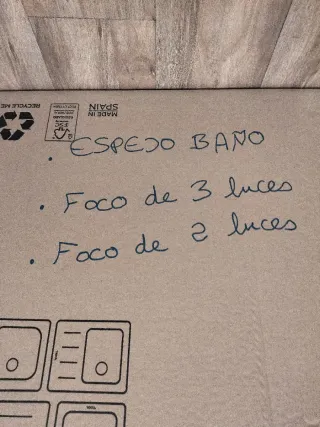 Espejo baño con 2 luces y 2 apliques