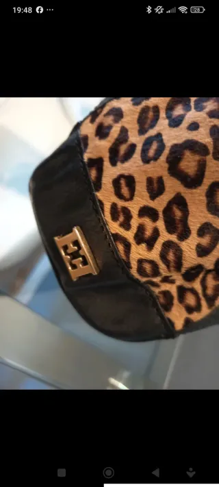 Bolso de cuero negro Escada