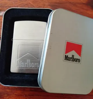 Encendedor Zippo Marlboro