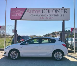 Opel Astra 1.4T Selective 5P