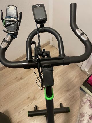 Bicicleta Estática Verde y Negra