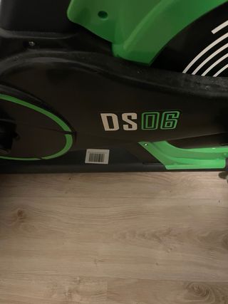 Bicicleta Estática Verde y Negra
