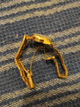 Orologio Dogma Prima donna oro