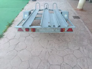 Se alquila Remolque para motos/bicis/quads