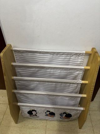 Librería infantil de tela y madera ( pino )