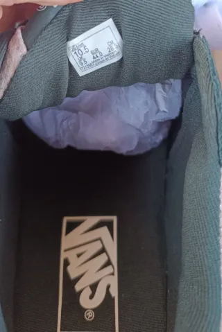 Zapatillas Vans verdes y Beige