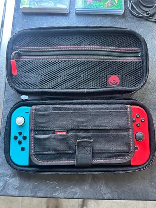 Nintendo Switch Azul/Rojo + Accesorios