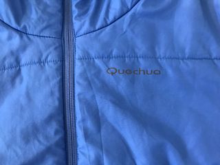 Plumífero Quechua con capucha Talla S