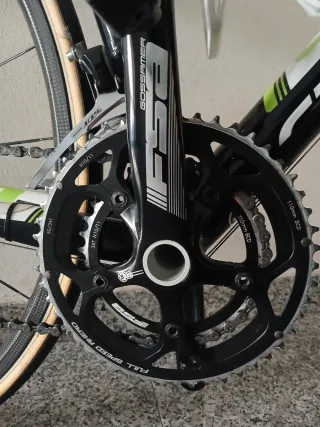 Bici da corsa Cannondale bianca e verde