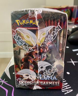 Invasión Carmesí Booster Box Español