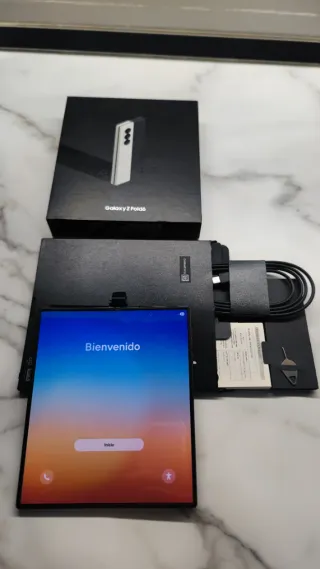 Samsung Galaxy Z Fold 6 Carbono exclusivo