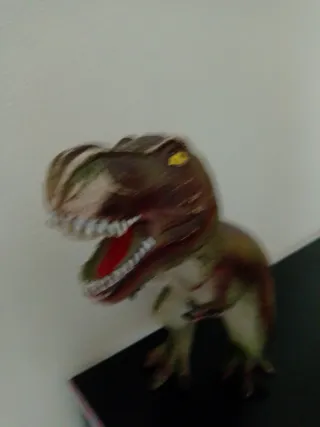 Dinosaurio de juguete