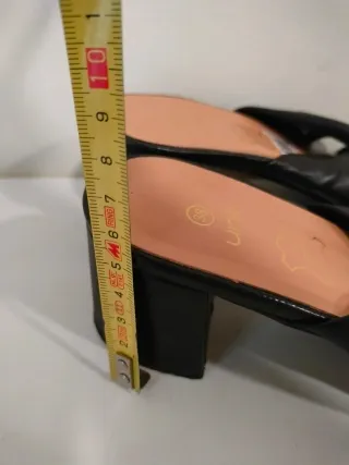 Zapatos Unit Tiras Cruzadas Negro