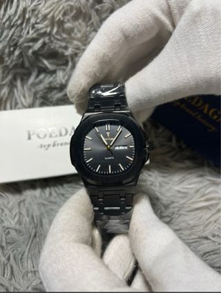Reloj POEDAGAR Negro y Dorado Hombre