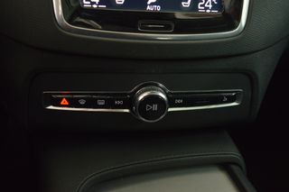 VOLVO XC90 B5 Momentum Pro 7pl. AWD Aut.